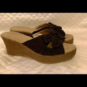 MUDD Emma style Black woven heal sandal slide 9.5